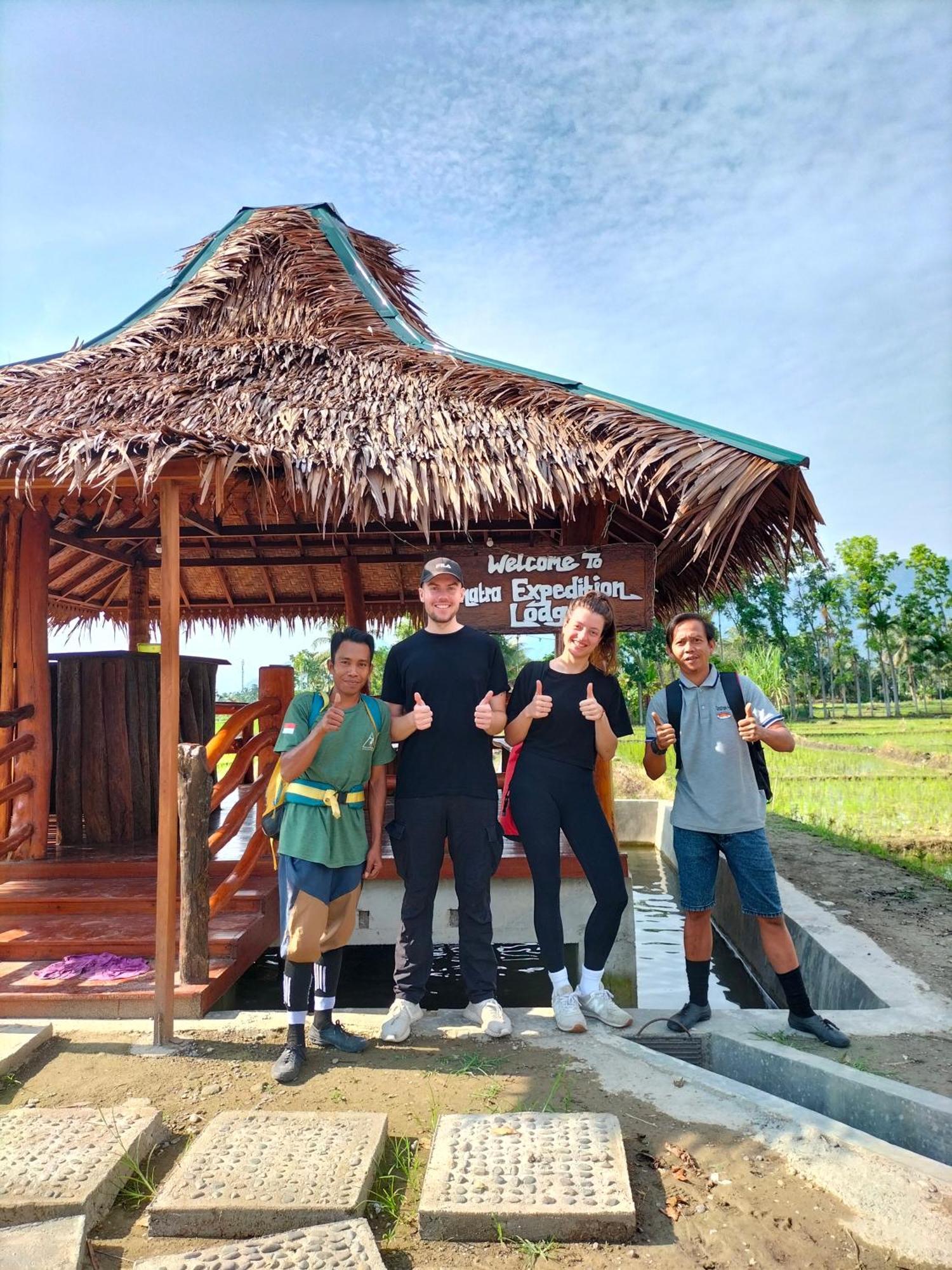 Sumatra Expedition Lodge Bukit Lawang Dış mekan fotoğraf