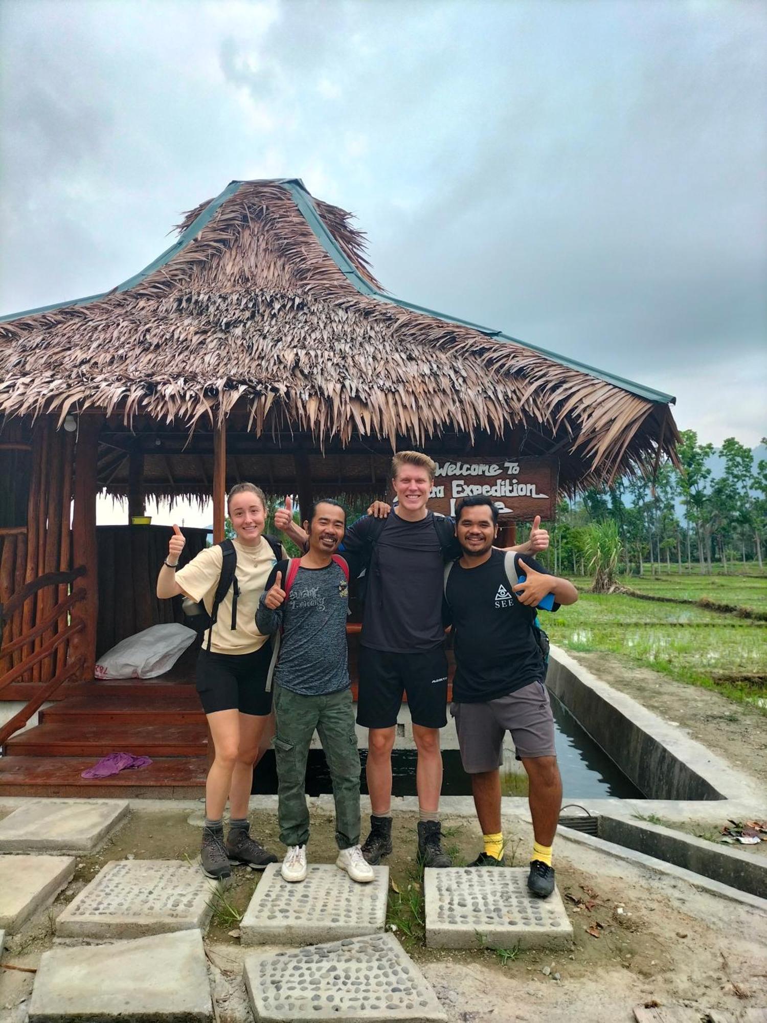 Sumatra Expedition Lodge Bukit Lawang Dış mekan fotoğraf