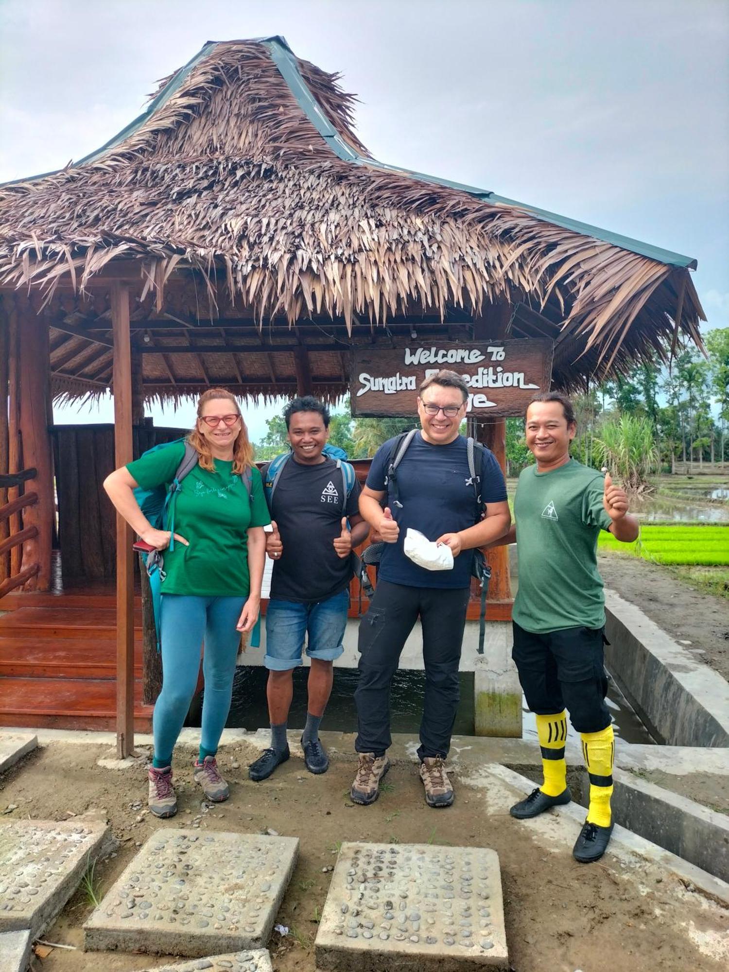 Sumatra Expedition Lodge Bukit Lawang Dış mekan fotoğraf