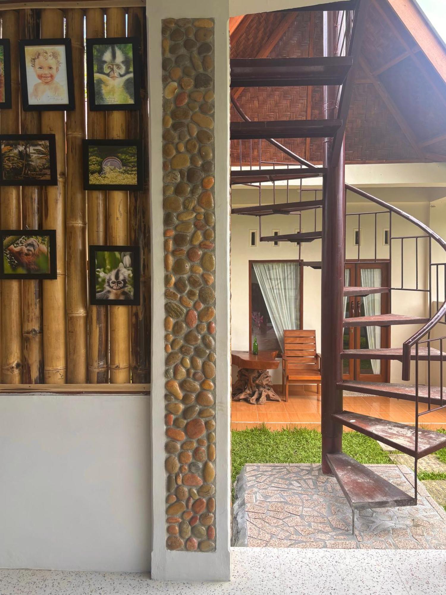 Sumatra Expedition Lodge Bukit Lawang Dış mekan fotoğraf